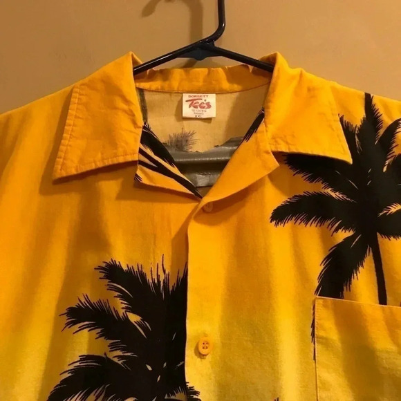 Dorsett Tee's Shirt Bahamas Palm Trees Hawaiian - Picture 3 of 7